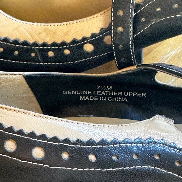 Shoes - Picture 2 of 3